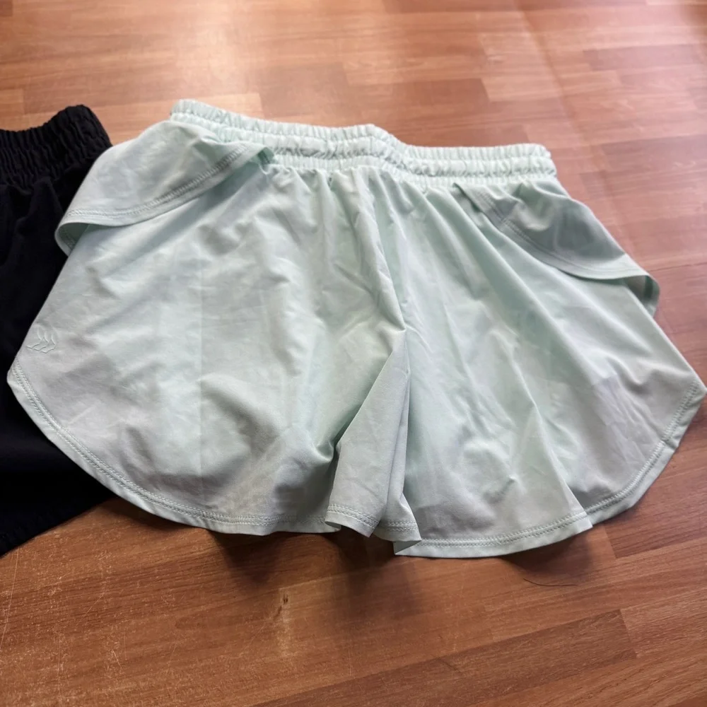 Athletic short bundle size 8/10 black in mint green Zella & all in motion